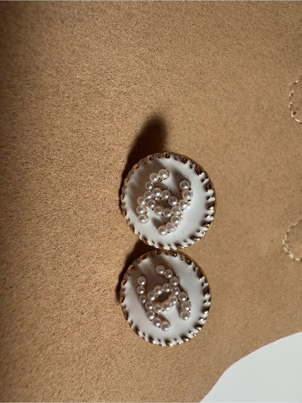 Pearl CC Button Earrings - White and Gold